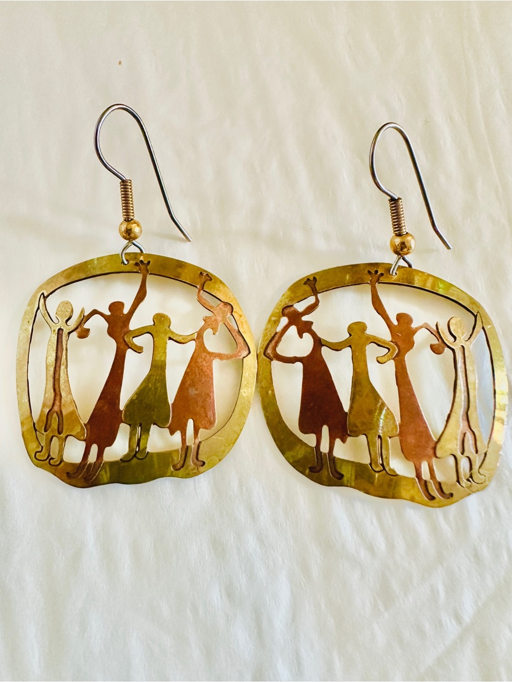VTG Artisan Brass and Copper Four Women Dancing Hoop Earrings